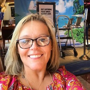 Meet your Posher, Stephanie